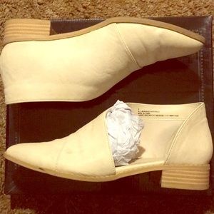 Slip on shoes